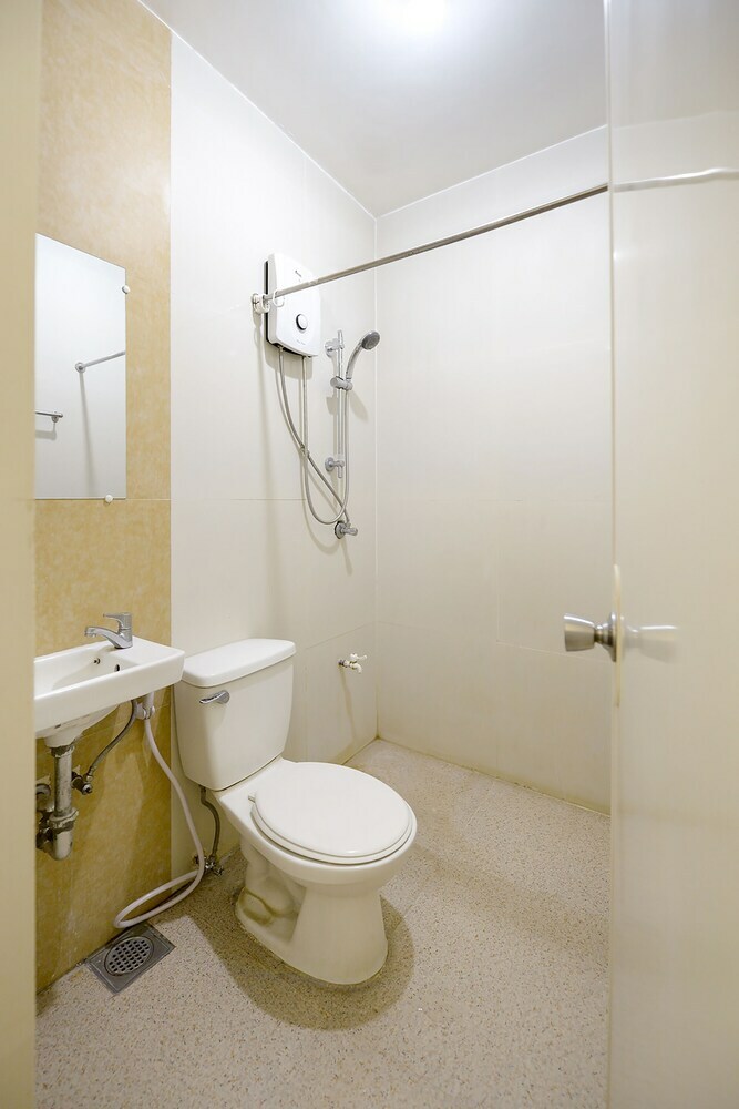Hotel Oyo 418 Pensionne Alonso