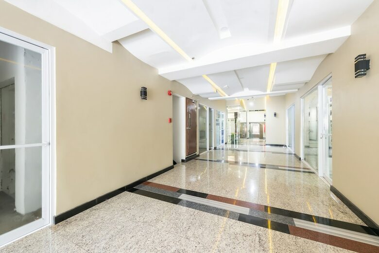 Hotel Oyo 207 Bay Area Suites
