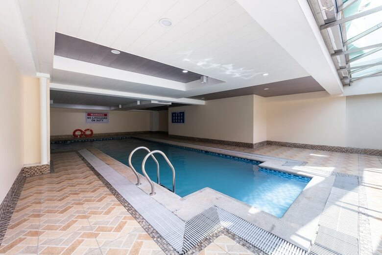 Hotel Oyo 207 Bay Area Suites