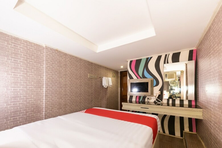 Hotel Oyo 191 Paradise Apartelle
