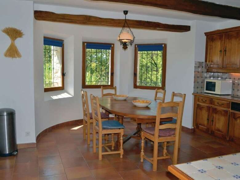 Peaceful, Spacious 3 Bed Villa