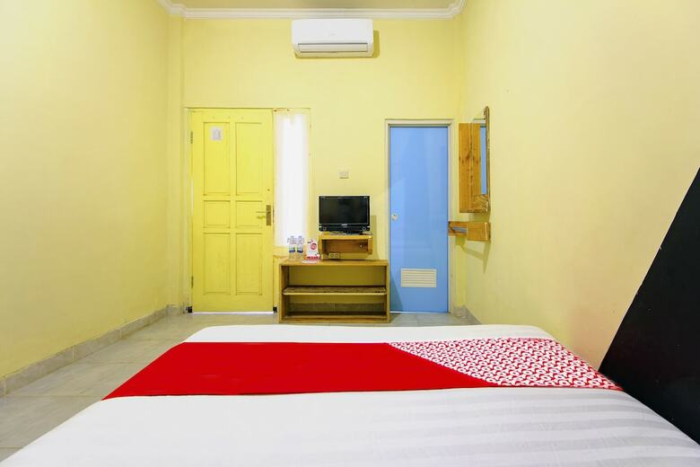 Hostal Oyo 1058 Paramon Mancasan
