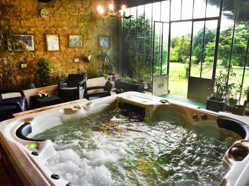 Hostal Ch�teau De Saint-antoine