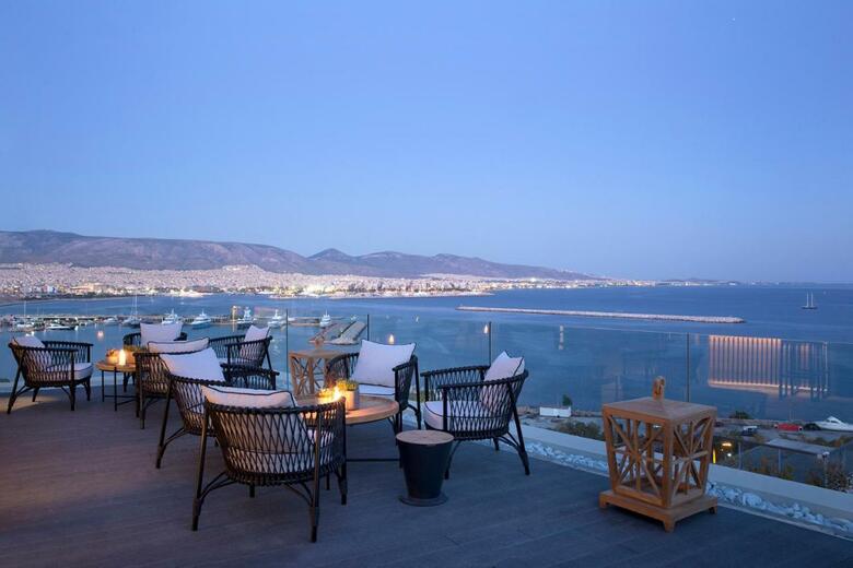 Hotel The Alex