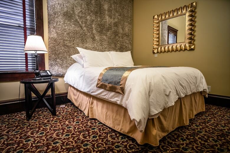 The Hackett Hotel