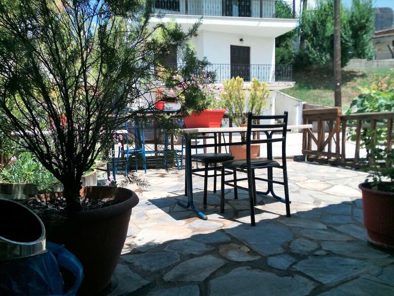 Hotel Kostis Hause II