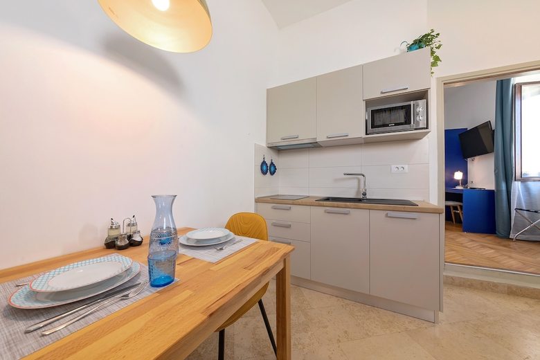 Apartment Arena