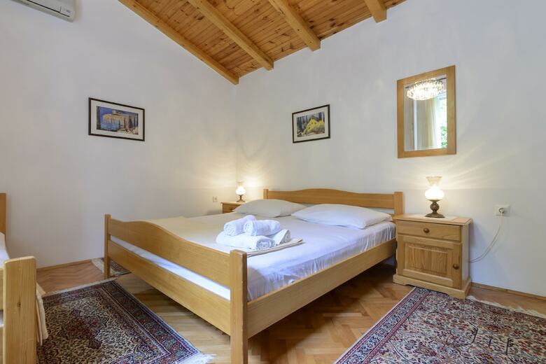 Oreb's Dream Apartments