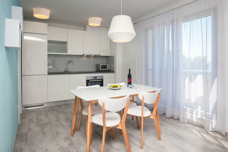 Apartments Dva Galeba