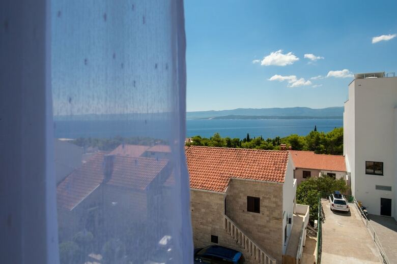 Apartments Dva Galeba