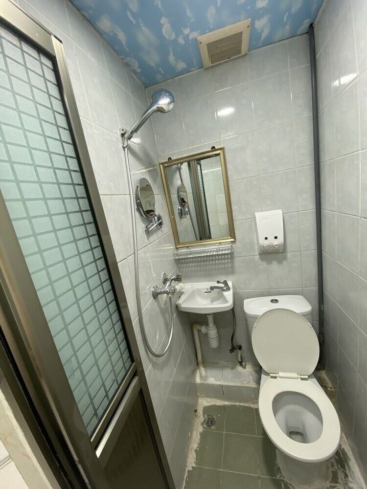 Hotel Merryland Guest House