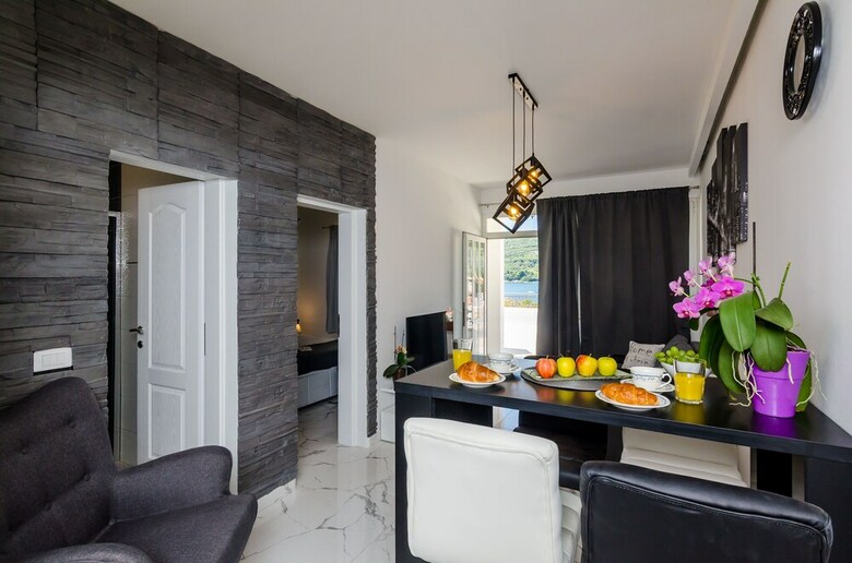 Mata Family Apartments