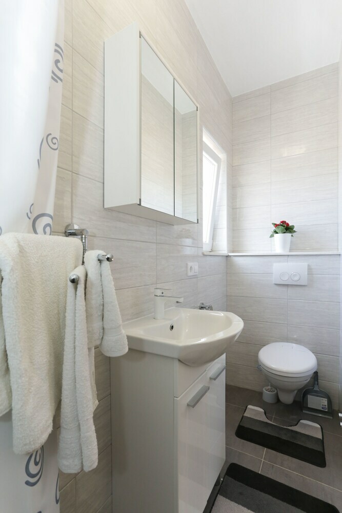 House Ivica
