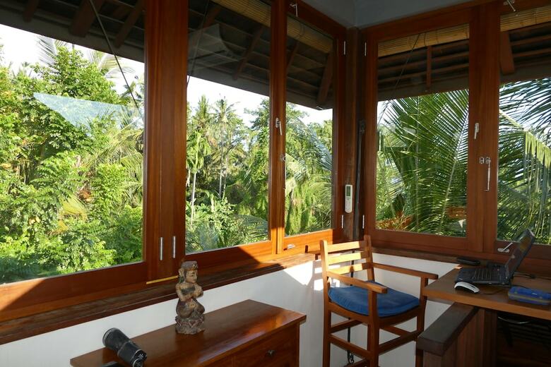 Hotel Nusa Indah Villa