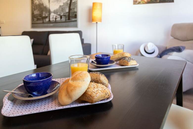 Apartamentos Oleholidays Marbiluna Junto Al Mar