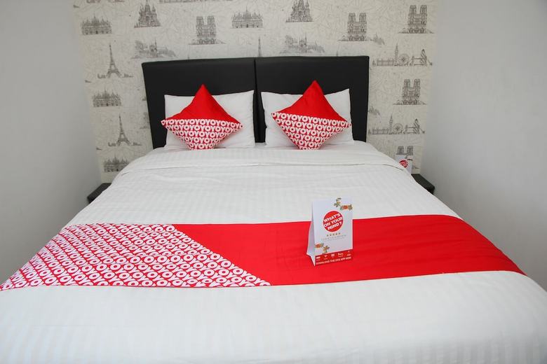 Oyo 1098 Rego Hotel