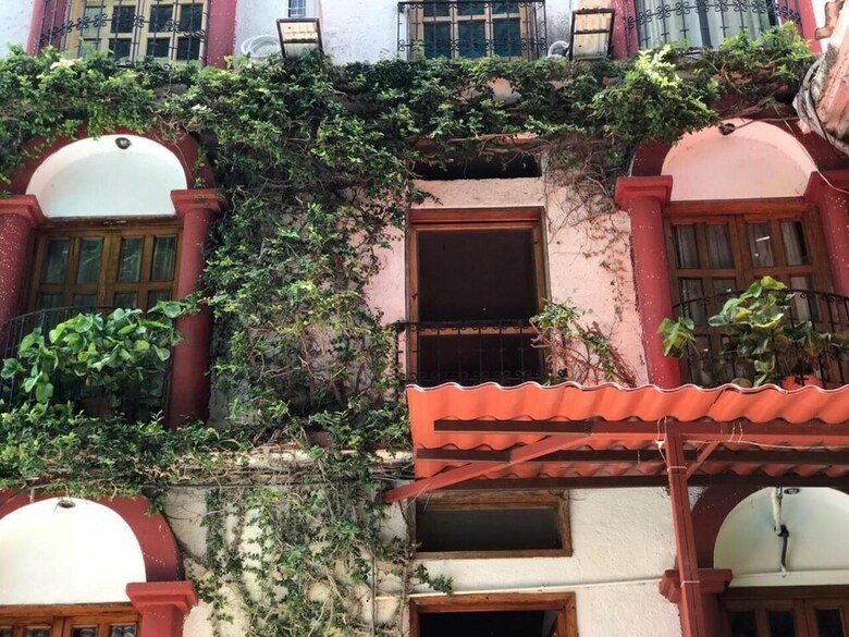 Hotel Yaxch�