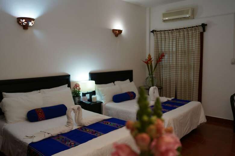 Hotel Yaxch�