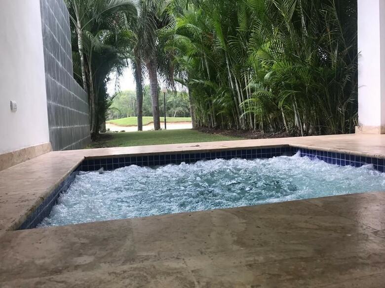 Sybaris Suites