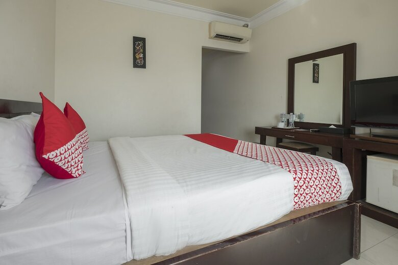 Oyo 1114 Hotel Denpasar Makassar