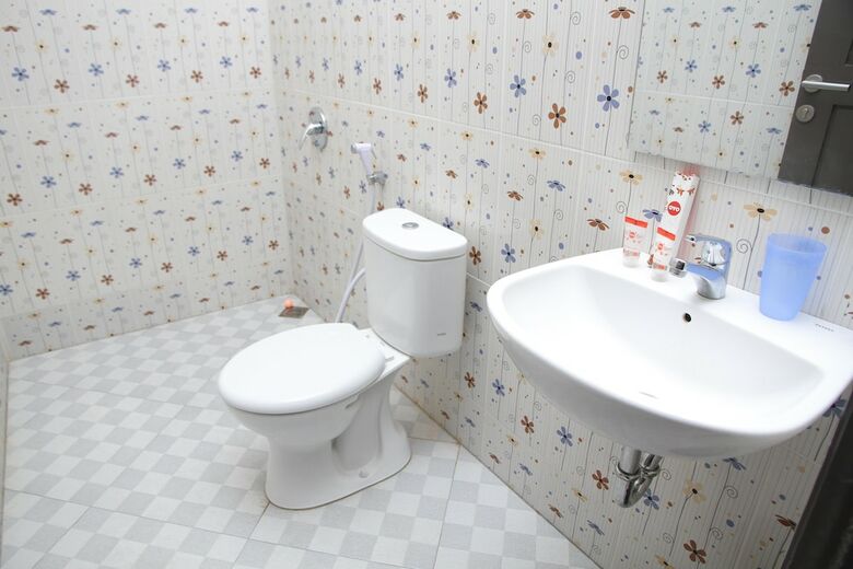 Hotel Oyo 1100 Galaxy Guesthouse