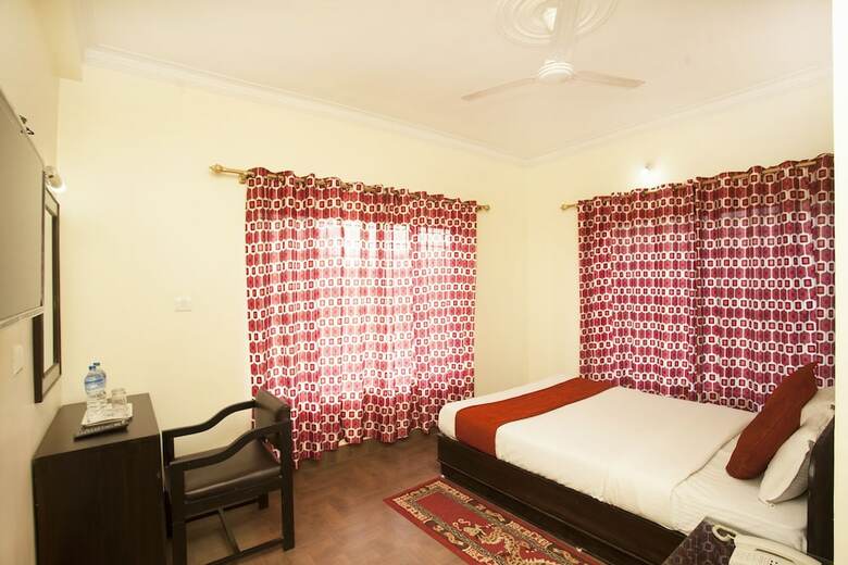 Oyo 493 Hotel The Holy Birth