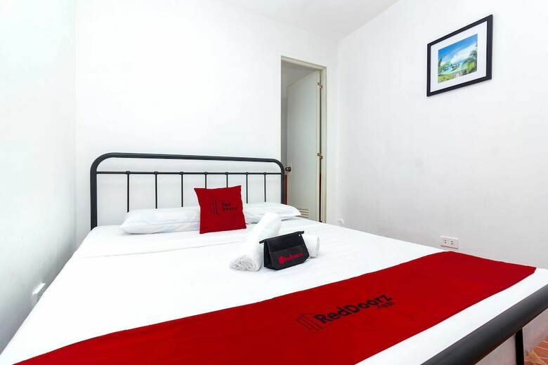 Hotel Reddoorz Near The Persimmon