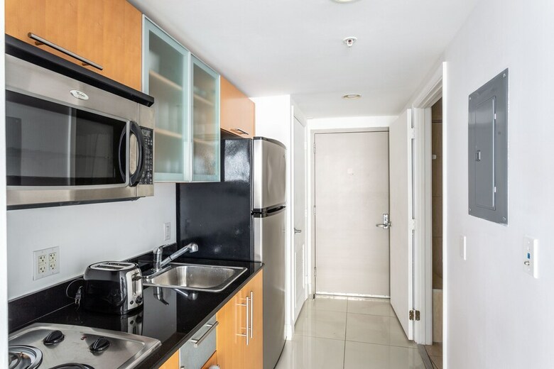 Apartamentos Stunning Bayview Studio In Downtown
