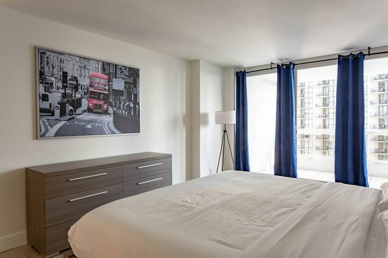 Apartamentos Spacious One Bedroom Centrally Located