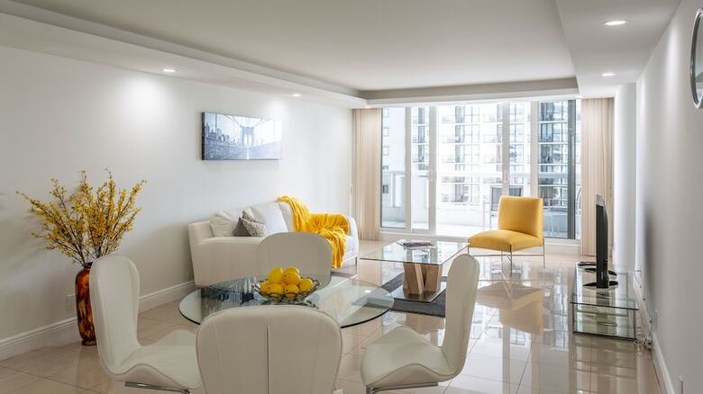 Apartamentos Spacious One Bedroom Centrally Located