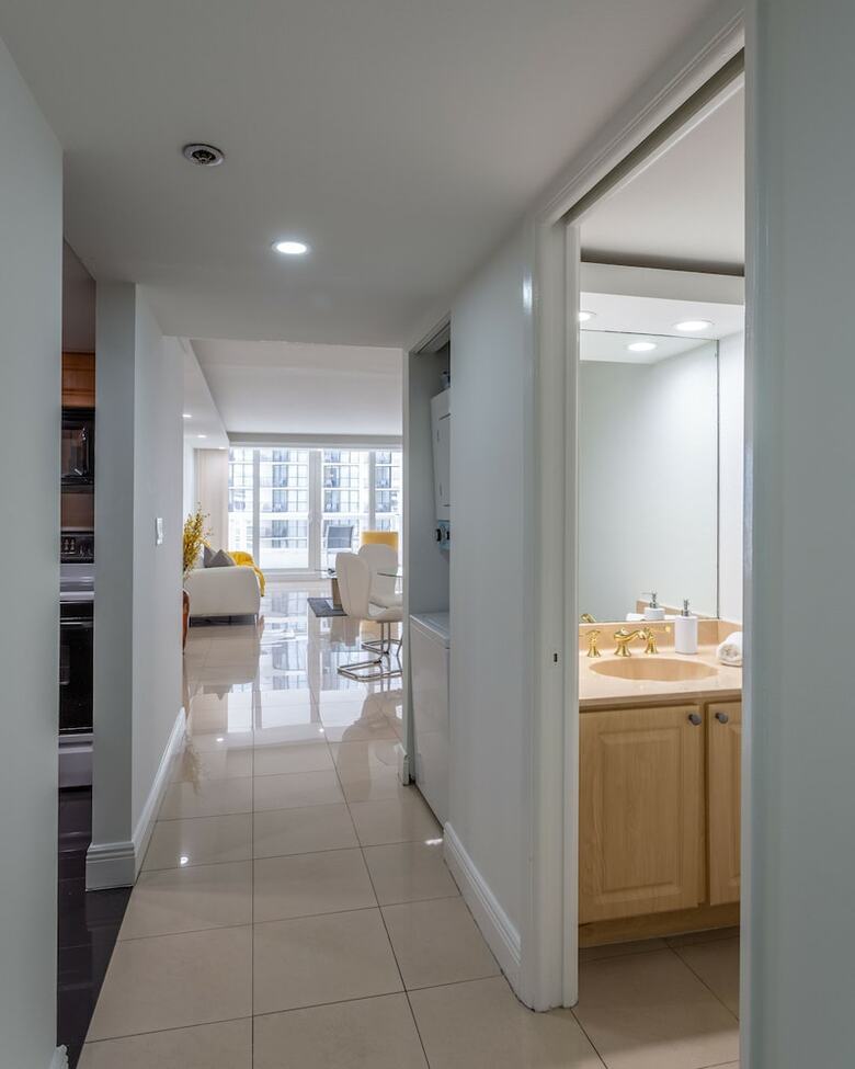 Apartamentos Spacious One Bedroom Centrally Located