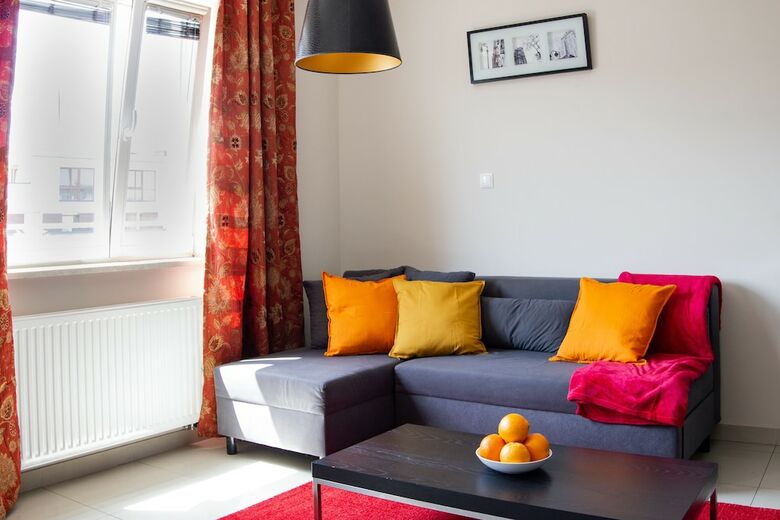 Wilanow Apartment With Balcony