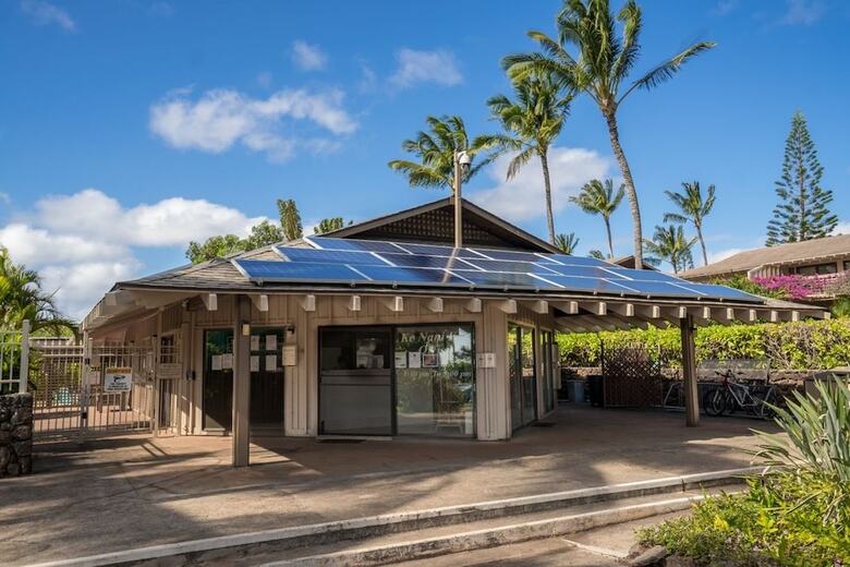 Molokai Vacation Properties - Ke Nani Kai