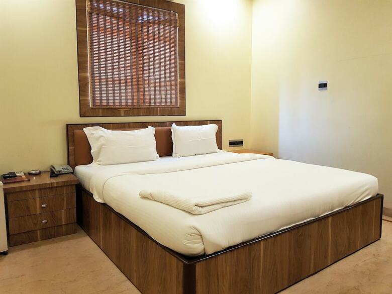 Hotel Hexa Benzy Palace