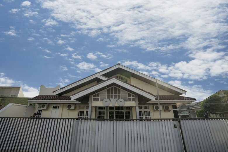 Hostal Oyo 1026 Cendrawasih Homestay