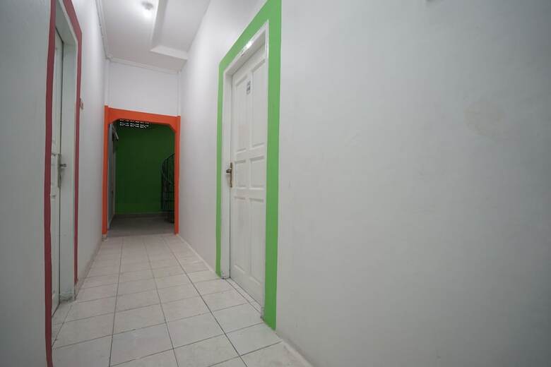 Hostal Oyo 1026 Cendrawasih Homestay
