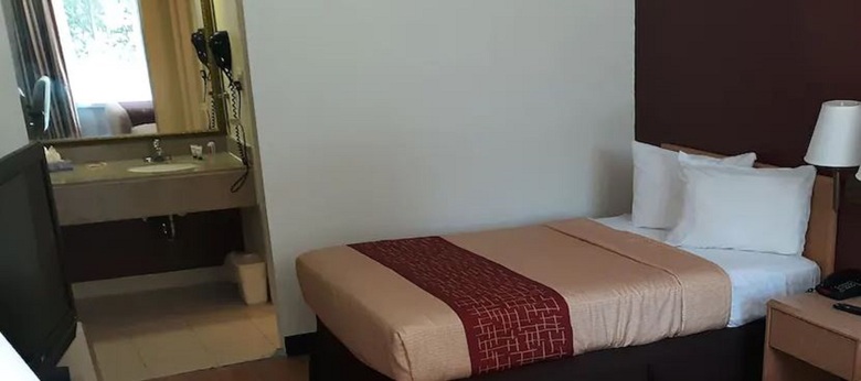 Oyo Hotel Phenix City Central