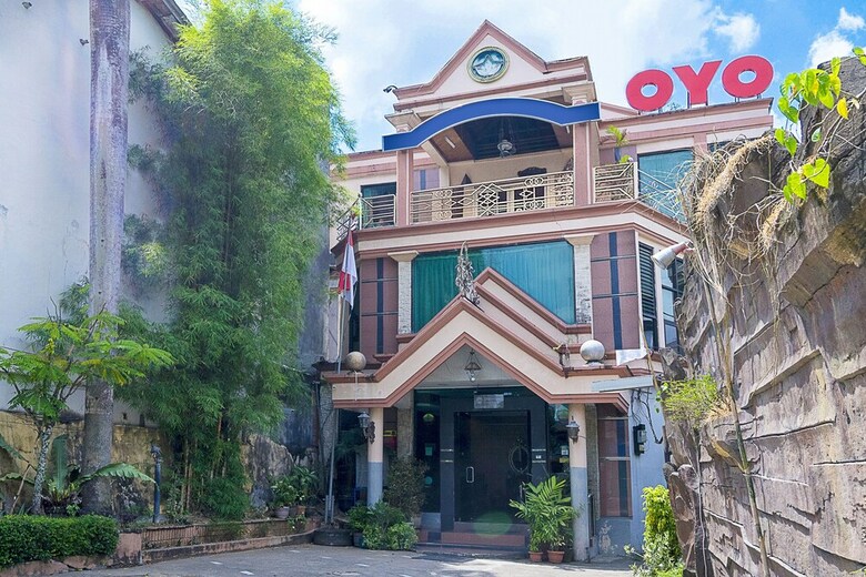 Hostal Oyo 891 Hotel Gading Kencana