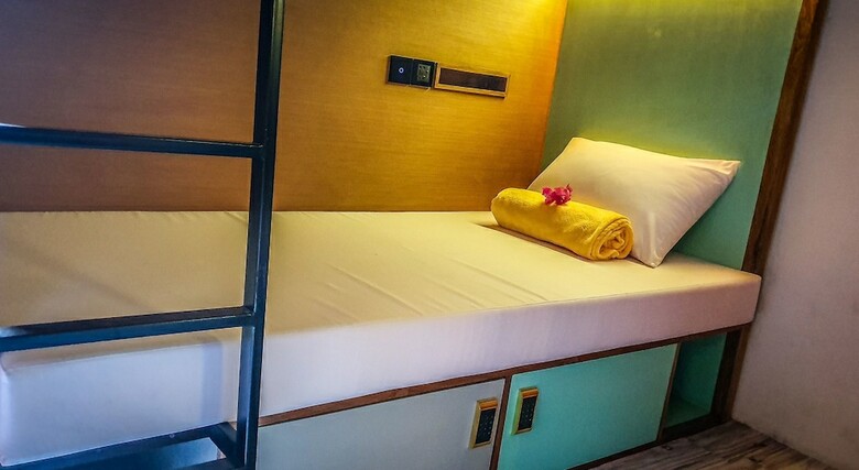 Hostal Stellar Capsules - Hostel