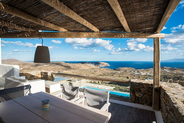 Villa Amallini Suites