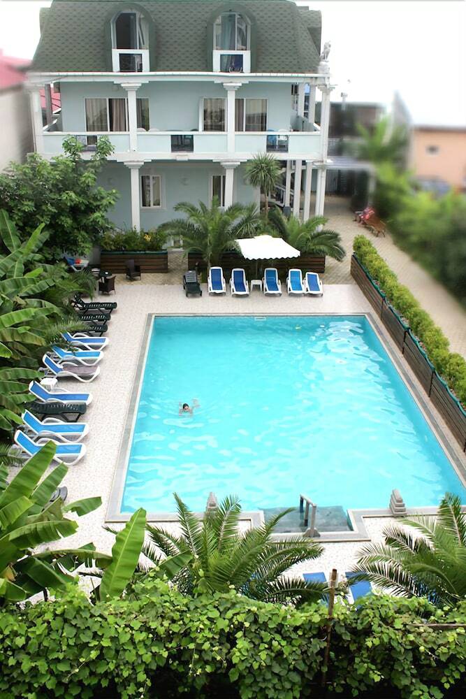National Hotel