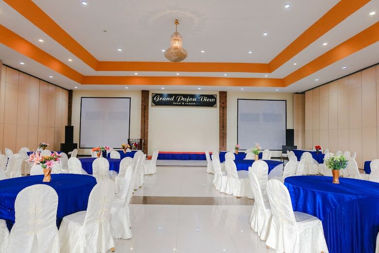 Capital O 893 Grand Pujon View Hotel