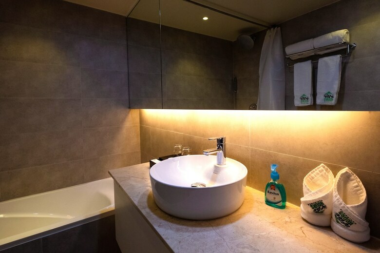 Hotel After Hours Residence