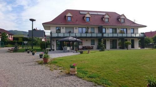 Bed & Breakfast Chambres D'h�tes Sainte Hune