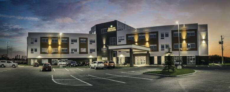Hotel Quality Inn & Suites