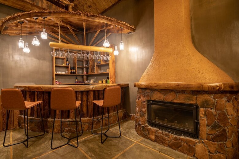 Hotel No. 5 Valley Hebi