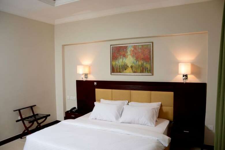 Hotel Blue Ribbon Suites