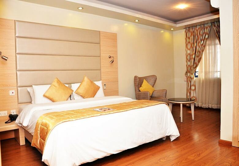Hotel Blue Ribbon Suites