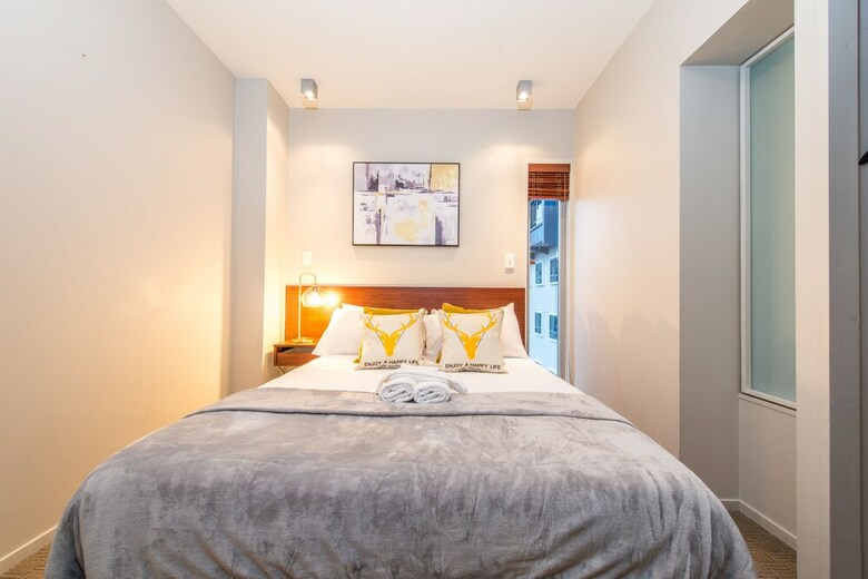 Jht - 2 Brm Apartment, Air Con, Close To Skytower