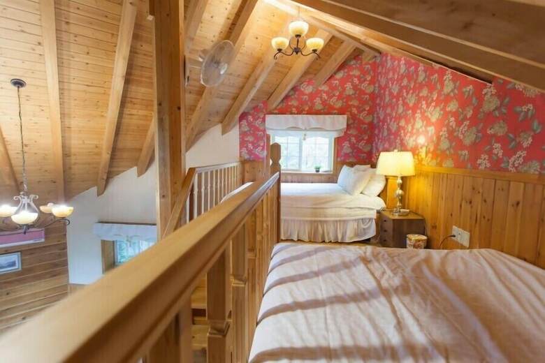 Cabin Town Pension